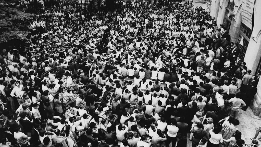 Studenti u zgradi Rektorata u Beogradu 1968. godine