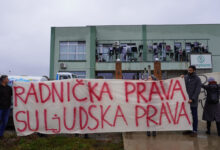 Ministarstvo odgovorilo ASNS-u u vezi sa stranim radnicima: U toku je „analiza“ Zakona akcija ispred zgrade u kojoj su smešteni radnici iz Vijetnama
