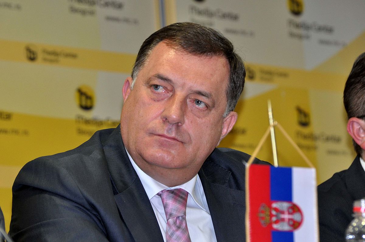Dodik osuđen, sistem ostaje: šta znači uklanjanje lidera Republike Srpske? 1200px-milorad_dodik_2016-mc-rs