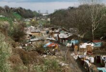 Inicijativa A 11: Siromaštvo kao glavni alat političke zloupotrebe Roma u Srbiji Romsko naselje u Zemunu