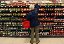 Svetski dan siromašnih: Koliko su socijalne politike u Srbiji efikasne? kupovina u supermarketu