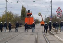 Najavljena blokada Brankovog mosta u 12h: odgovor aktivista na policijske snage koje obezbeđuju rušenje Starog savskog mosta photo_2024-11-20_11-11-46