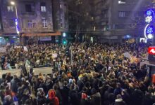 „Nema ponosa u genocidu, nema pesme za aparthejd“: Protest protiv učešća na Evroviziji 28. aprila Protest ispred RTS-a