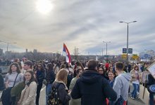 Studenti blokiraju Autokomandu; Foto: Mašina