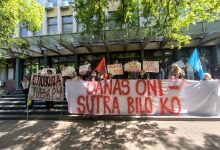 Hronologija slučaja novosadske dvanaestorke: politički progon u Srbiji Protest ispred suda u Novom Sadu