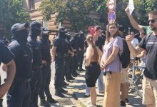 Policija sprečava blokadu saobraćaja u Zemunu; Foto: Mašina