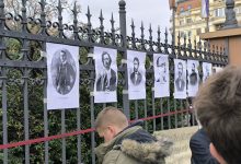 Danas štrajk upozorenja zaposlenih u Jovinoj gimnaziji Protest ispred Jovine gimnazije