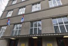 Roditelji srednjoškolaca uputili apel Ursuli fon der Lajen: „Tražimo da se zaustavi urušavanje škola i vrati dostojanstvo učenicima i nastavnicima“ Peta beogradska gimnazija