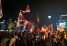 Sinoćnji dočeci studenata koji pešače za Novi Sad: U Rumi se spojile dve kolone, u Inđija grupa koja je krenula iz Beograda Doček studenata u Rumi
