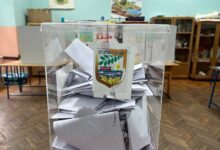 Ponovljeni izbori na jednom biračkom mestu u Sečnju: Pobeda SNS-a, više glasova dobila i lista koju su predvodili studenti Lokalni izobri u Sečnju
