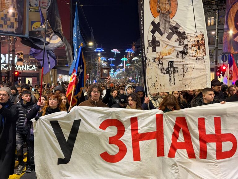 Protest "Znanje je moć"