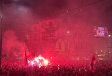 Izveštaj Amnesty International za 2025: Nastavak zastrašivanja, nasilja i nezakonitog nadzora u Srbiji Vidovdanski protest u Beogradu 2025
