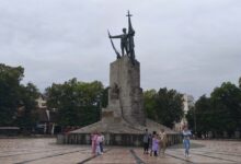 Napadi na Prajd karavan u Kraljevu i Zaječaru kraljevo