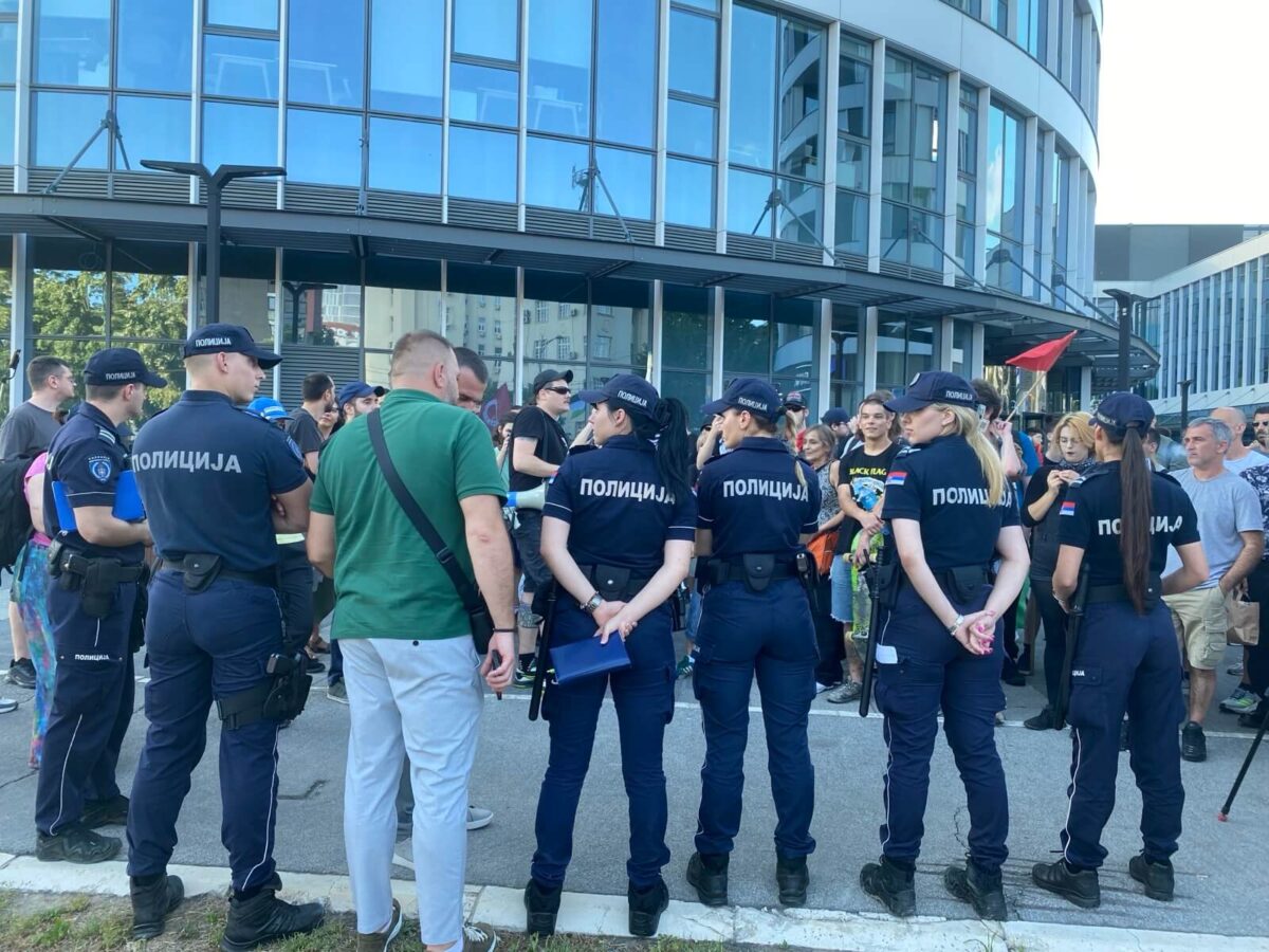 Protest protiv otvaranja izraelske fabrike oružja