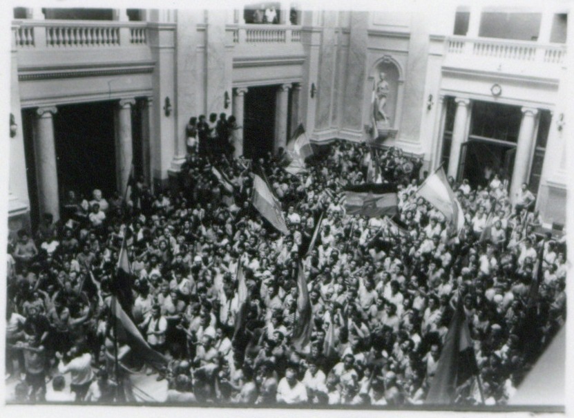Protest radnika Borova 1988; Izvor: Arhiv Jugoslavije - aj112261kmb-l11703_135