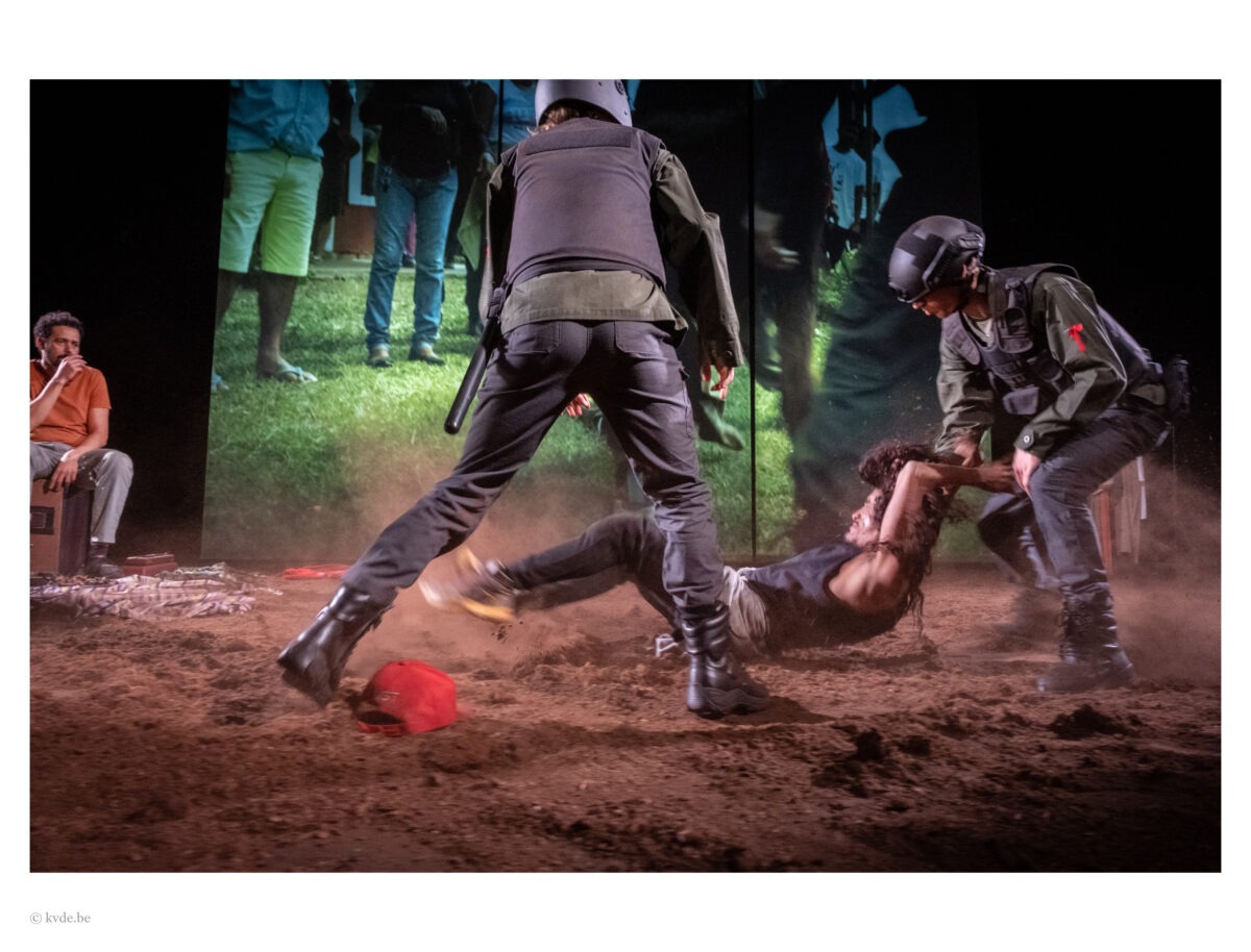 Antigona u Amazonu; Foto: Kurt Van der Elst