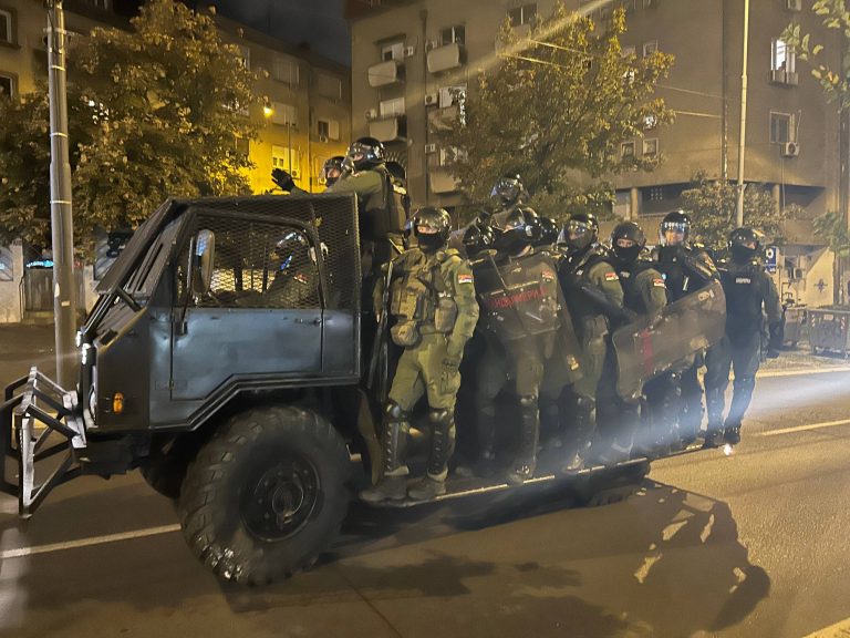 Policija tokom protesta u Beogradu
